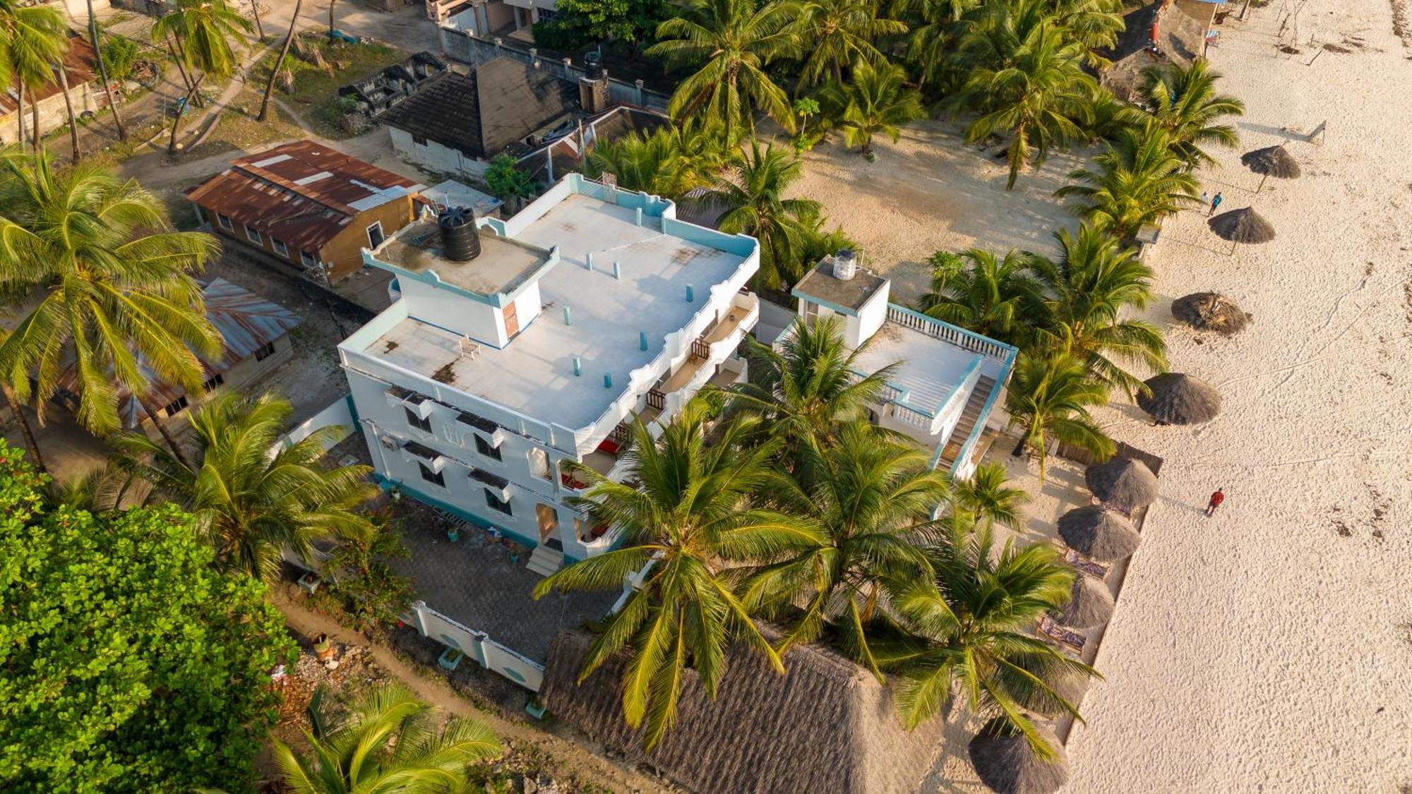 Sands Inn Hotel Pwani Mchangani Exterior foto